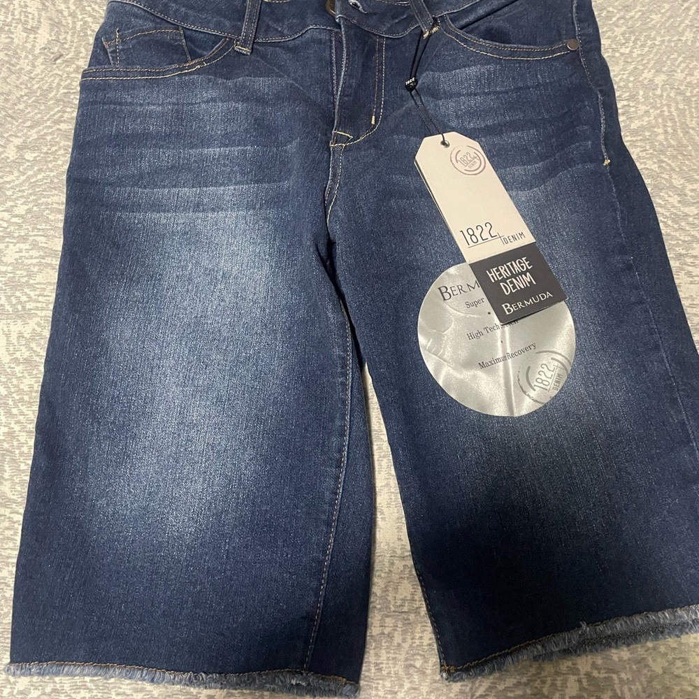 1822 Denim Dark Blue Bermuda Shorts